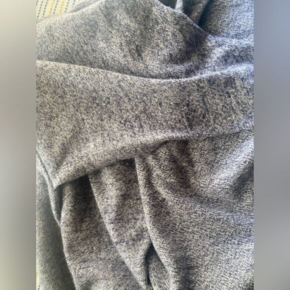 UGG Australia Women's  Blue/white Cardigan Sweater Pockets Size Small - Picture 5 of 7